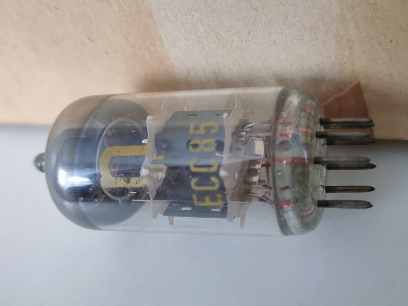 Lampa RFT ECC85 NOS
